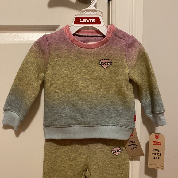 LEVI’S Two Piece Set - Picture 2 of 16